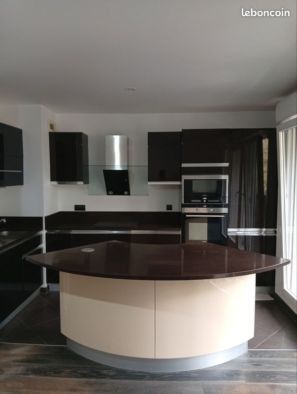Appartement 3 pièces 65 m² · à Saint-Denis · 65 m² · 1 300 €/mois