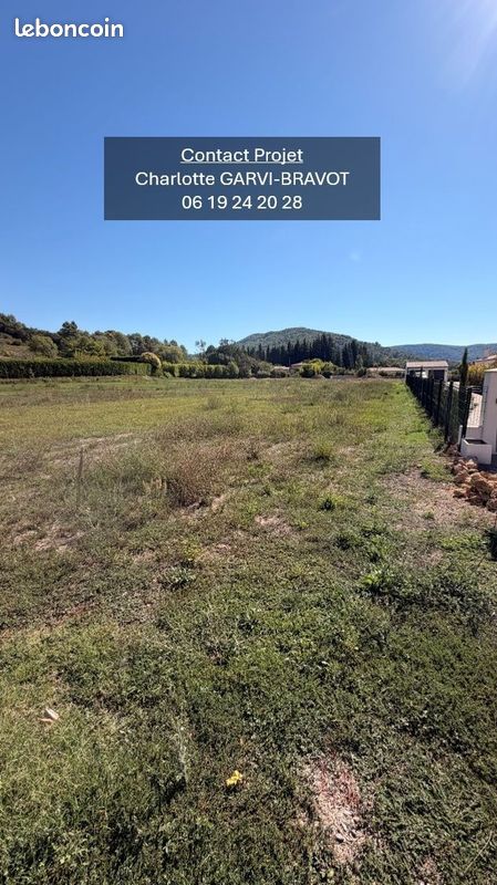 Terrain à bâtir de 1043 m² à SALERNES (83) · 120 000 €