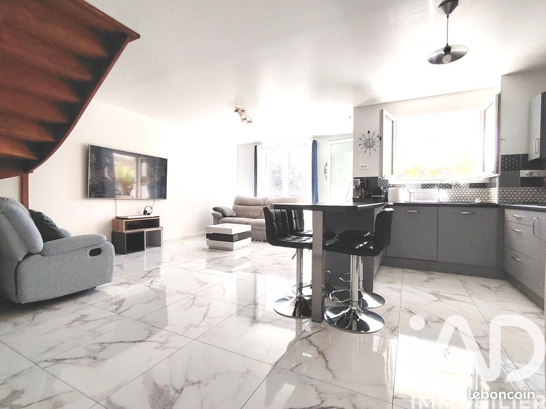Appartement 3 pièces 65 m² · à Les Ulis · 65 m² · 195 000 €