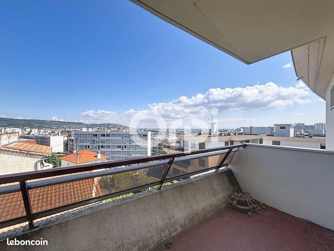 Appartement 3 pièces 89 m² · à Clermont-Ferrand · 89 m² · 213 000 €