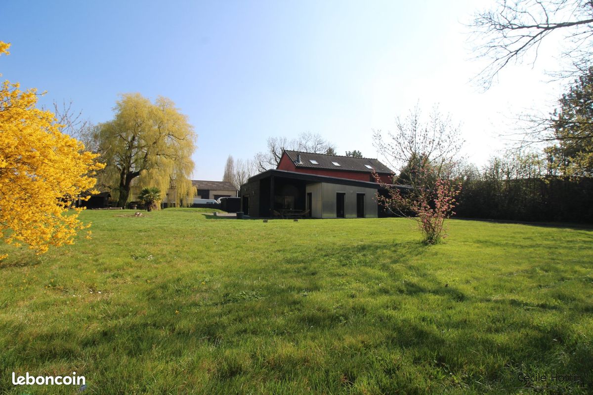 Maison 6 pièces 230 m² · à Wahagnies · 230 m² · 420 000 €