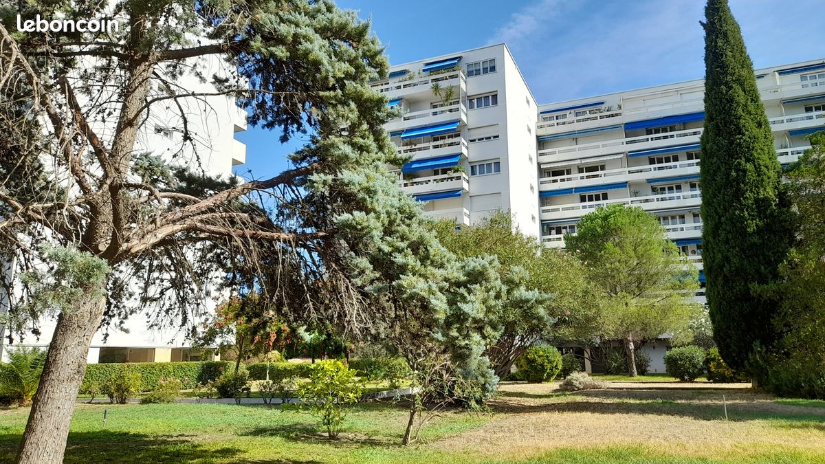 Parking/box Montpellier · 17 500 €