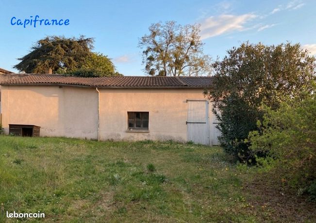 Maison 2 pièces 81 m²