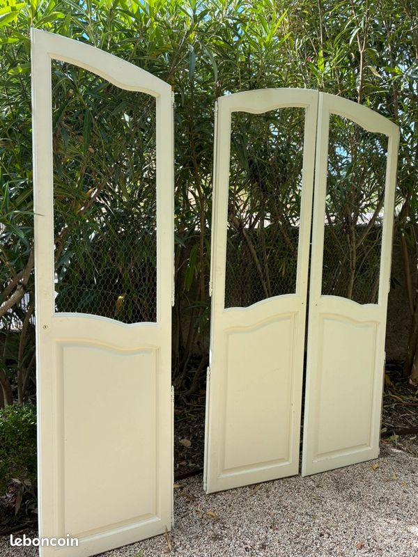 Vends 3 portes pour placards (image 1)