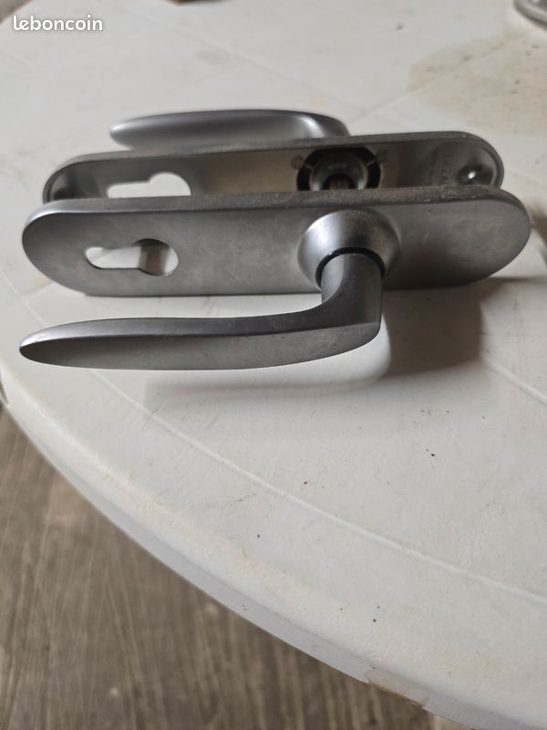 Poignet de porte (image 1)