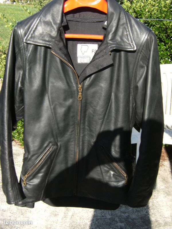 Blouson de moto en cuir (image 1)