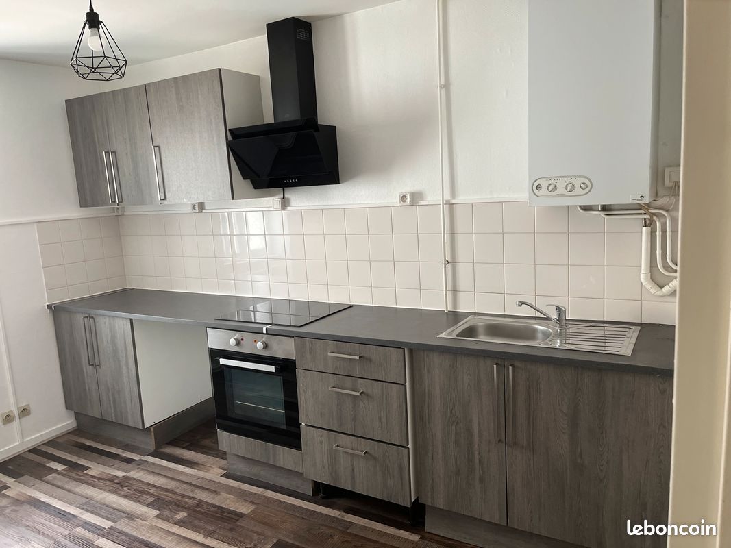 Appartement 3 pièces 60 m² · à Saint-Étienne · 60 m² · 620 €/mois