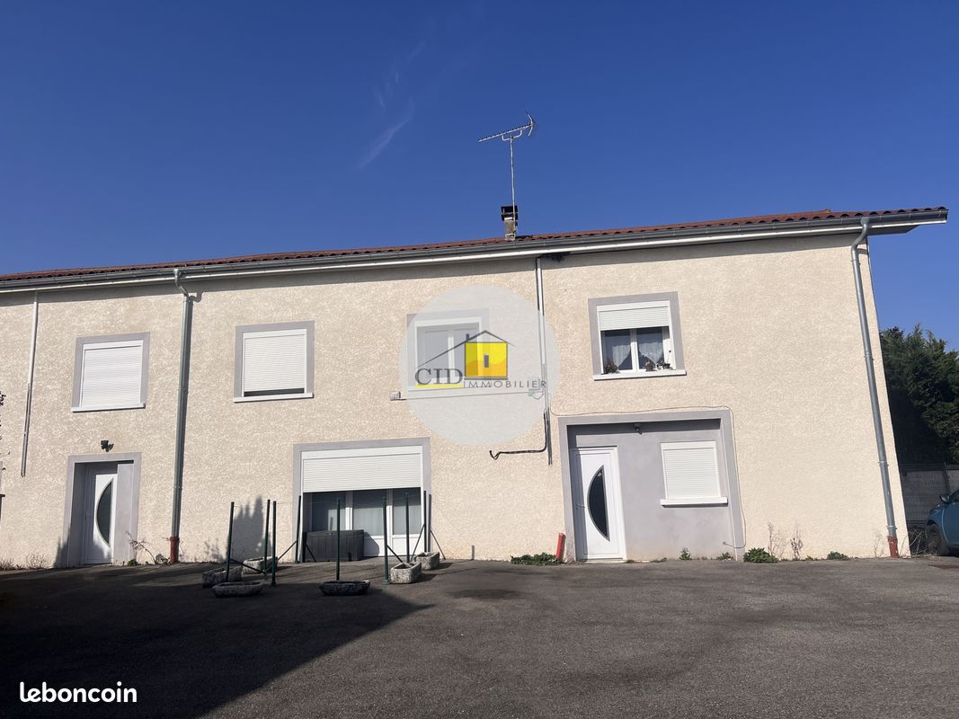 Appartement 2 pièces 39 m² · à Saint-Laurent-de-Mure · 39 m² · 565 €/mois