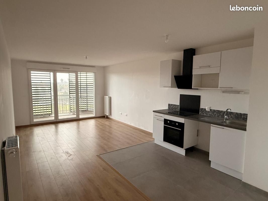 Appartement 3 pièces 65 m² · à Valenciennes · 65 m² · 870 €