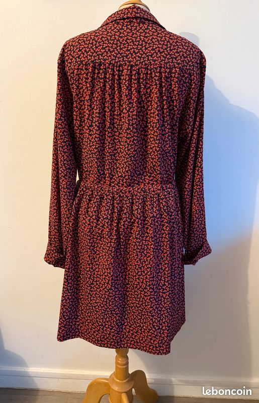 Robe Cop Copine (image 2)