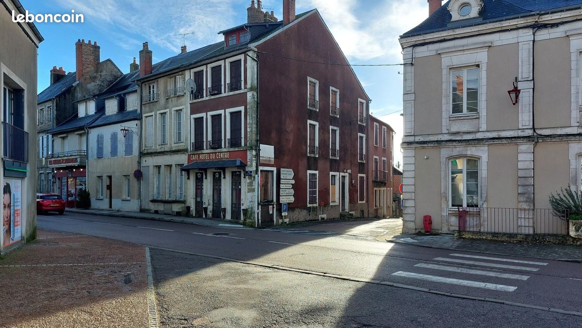 Immeuble 136 m² · à Château-Chinon (ville) · 136 m² · 69 000 €