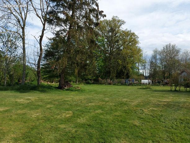 Terrain 1 031 m² Bourg Achard
