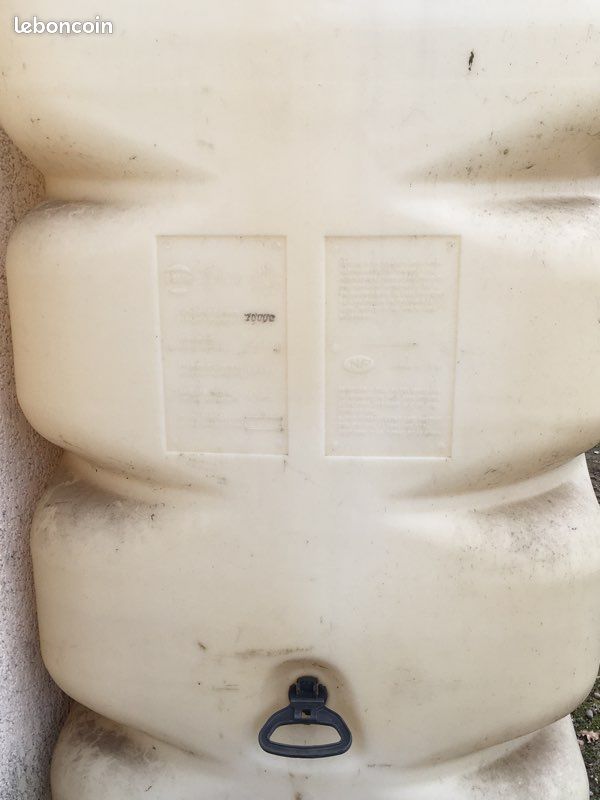 Cuve fuel deux milles litres (image 2)