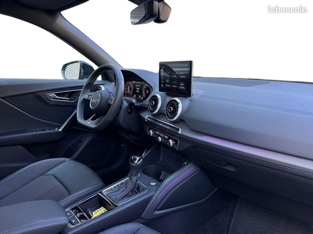 AUDI Q2 35 TFSI 150 S tronic 7 S line (image 10)