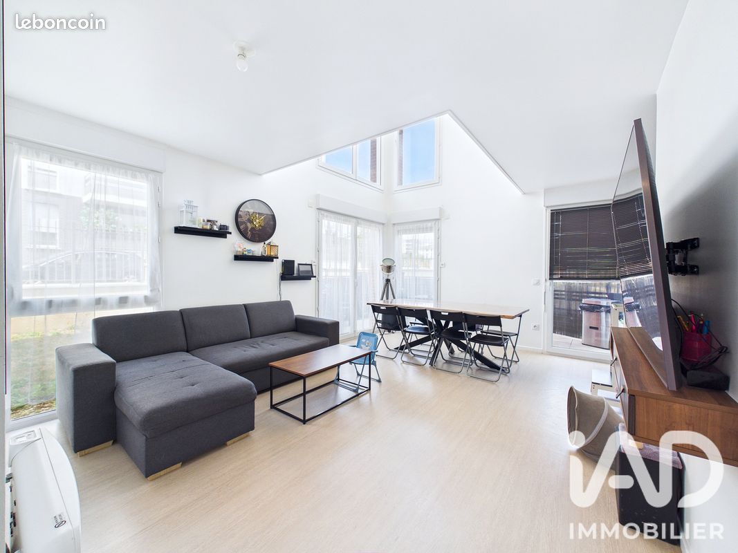 Appartement 5 pièces 104 m² · à Corbeil-Essonnes · 104 m² · 238 000 €