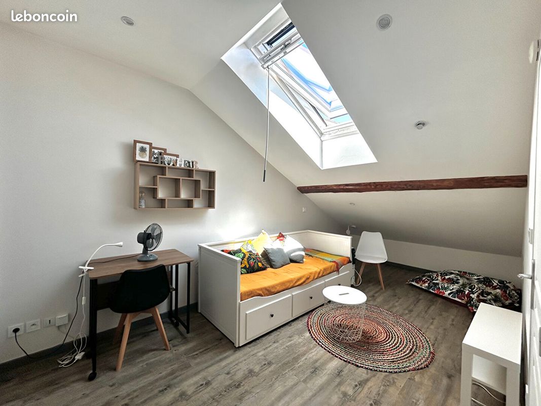 Appartement 1 pièce 16 m² · à Saint-Étienne · 16 m² · 340 €