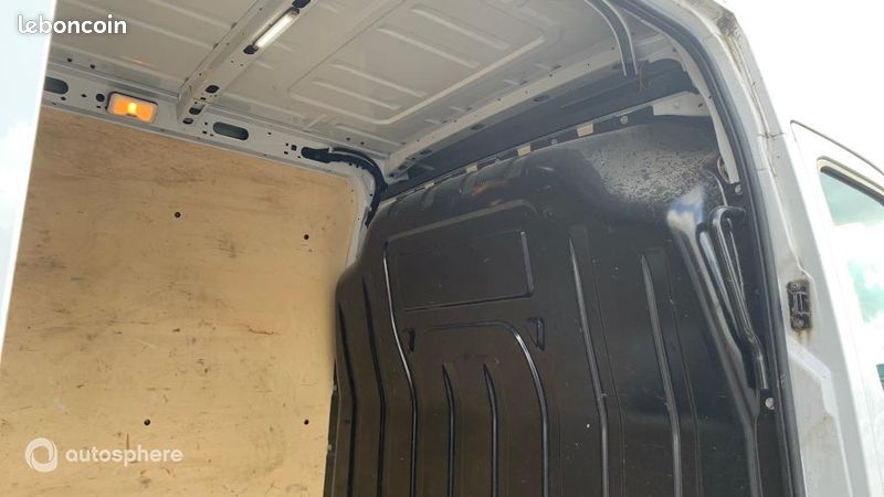 Renault Master Véhicule utilitaire ou Société F3500 L2H2 2.3 Blue dCi 135ch Confort Euro6 (image 26)