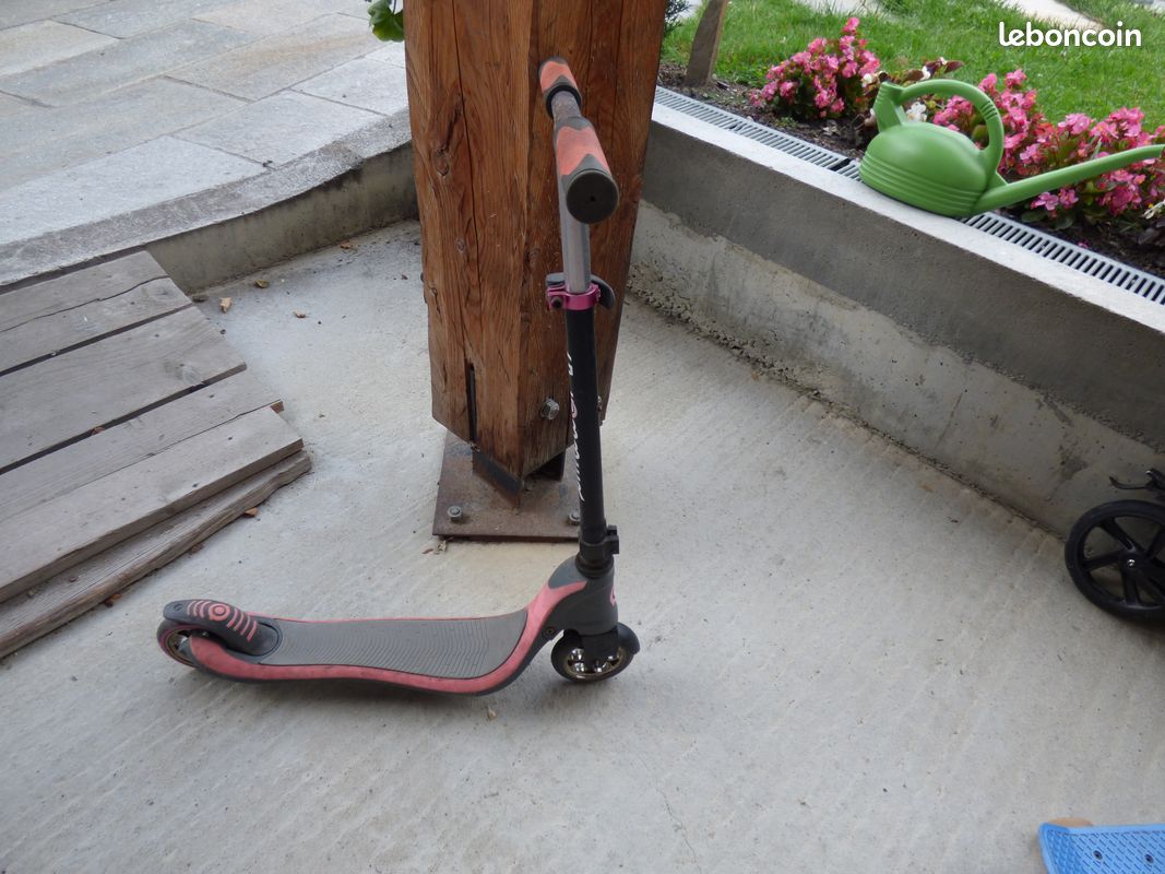 Trottinette GLOBBER (image 1)