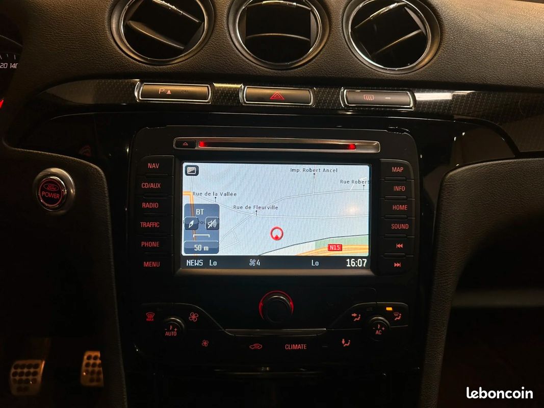 FORD S-MAX 2.0 TDCi 163 ch Sport Platinium - TOIT PANORAMIQUE / EMBRAYAGE DISTRIBUTION OK / CARDANS NEUF (image 21)