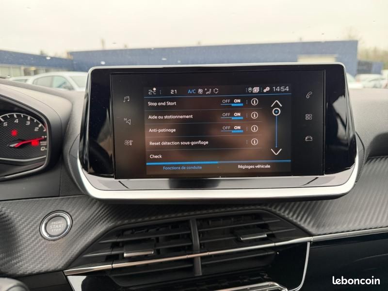 Peugeot 2008 1.2 PureTech 130ch S&S Allure (image 30)