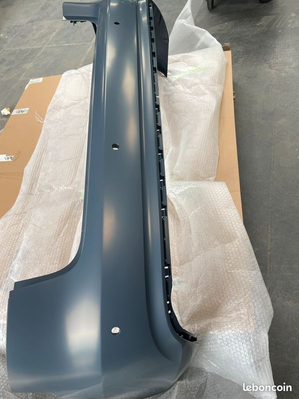 Pare choc arriere neuf audi a4 break 2015 (image 1)