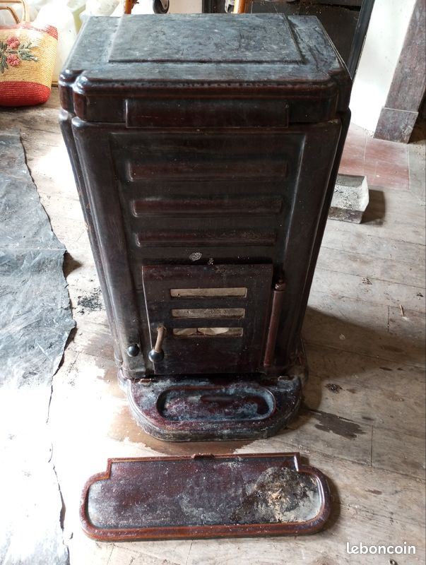 Poêle à bois charbon en fonte (image 1)