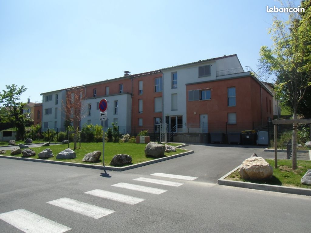 Appartement 2 pièces 38 m² · à Saint-Genis-Laval · 38 m² · 738 €/mois