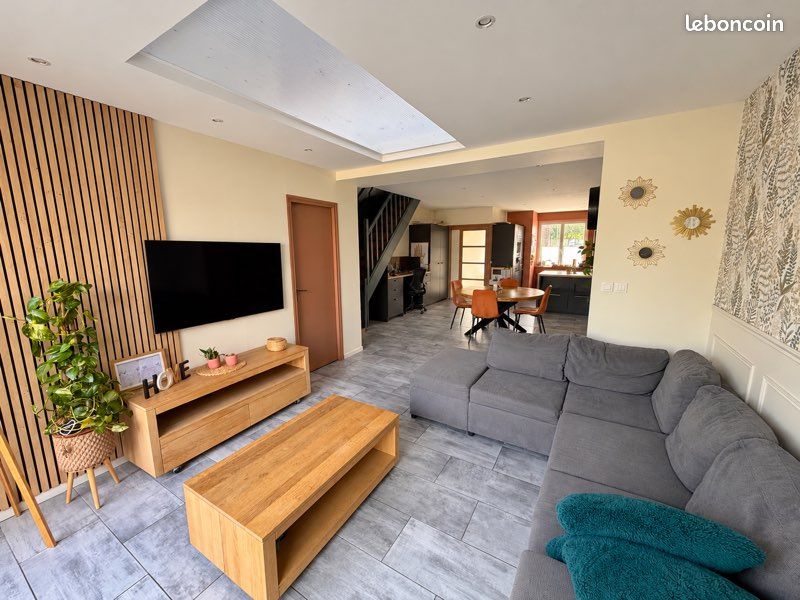 Maison 5 pièces 97 m² · à Attiches · 97 m² · 239 000 €