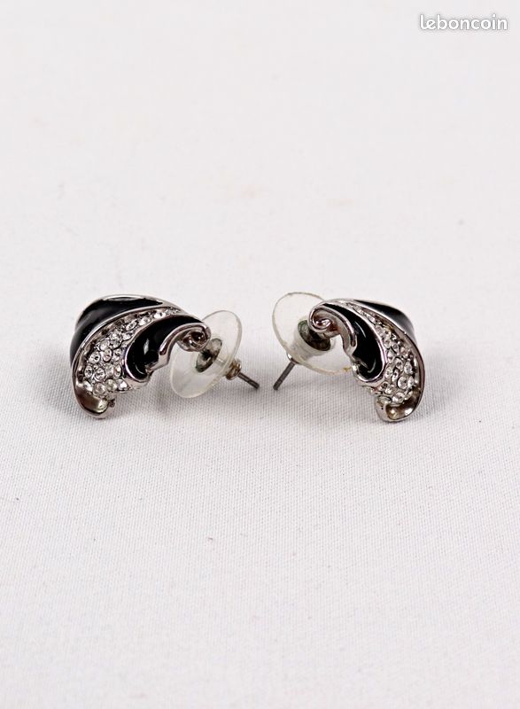 Boucles D'oreilles Percées Vintage - Argenté Et émail Noir - Modèle Pendants
