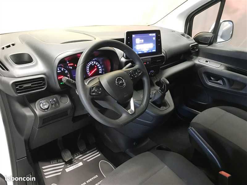 Opel Combo L1H1 1.5D 102 PACK CLIM 950KG 12490HT (image 5)