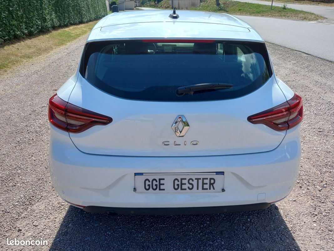 Clio v ste 1.5 dci 100 business gps 2 places 30221 kms garantie 12 mois partout en france (image 5)