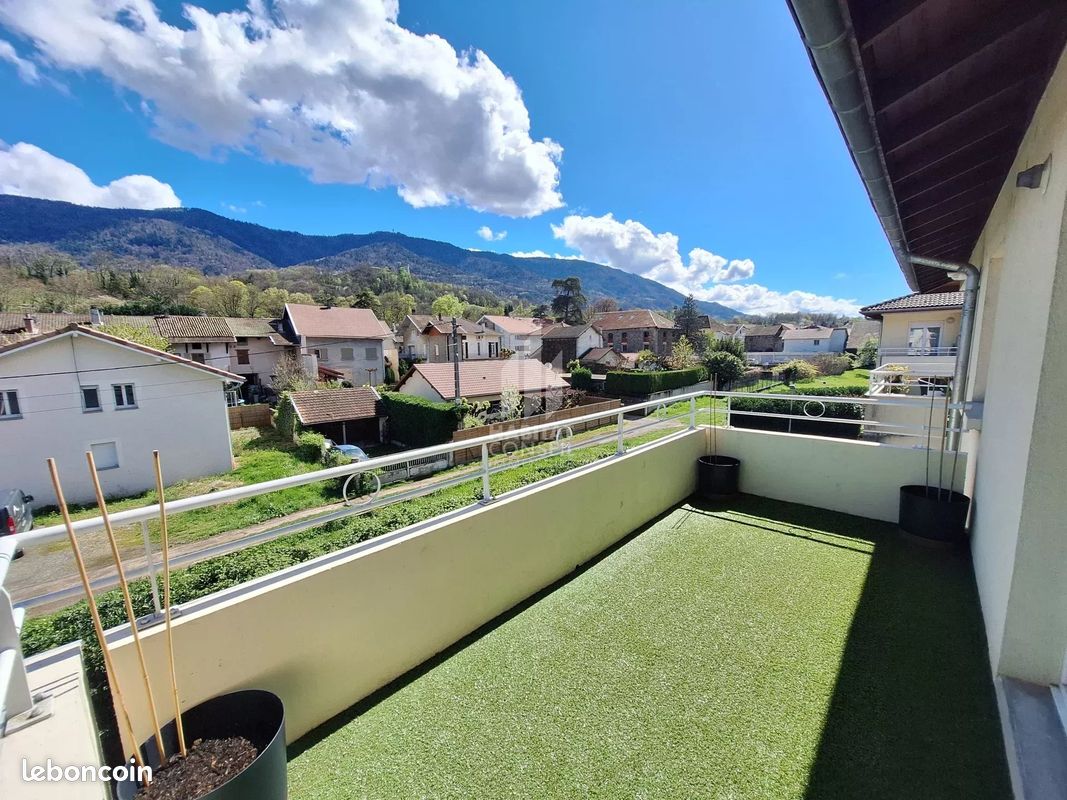 Appartement 2 pièces 46 m² · à Pontcharra · 46 m² · 734 €