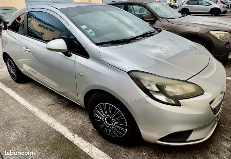 Opel corsa E (image 1)