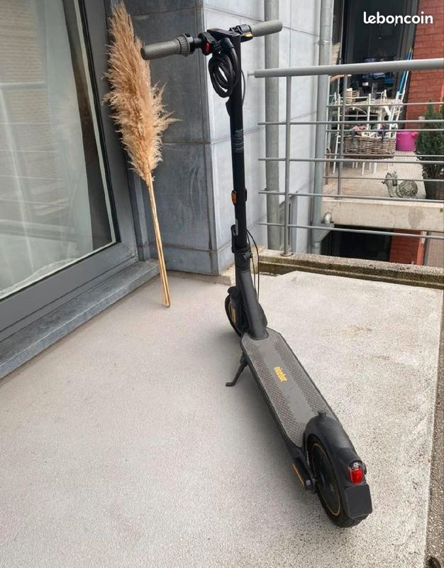 Trottinette électrique Ninebot Segway (image 4)