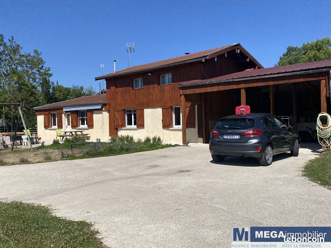 Maison 6 pièces 155 m² · à Saint-Lumier-en-Champagne · 155 m² · 199 000 €