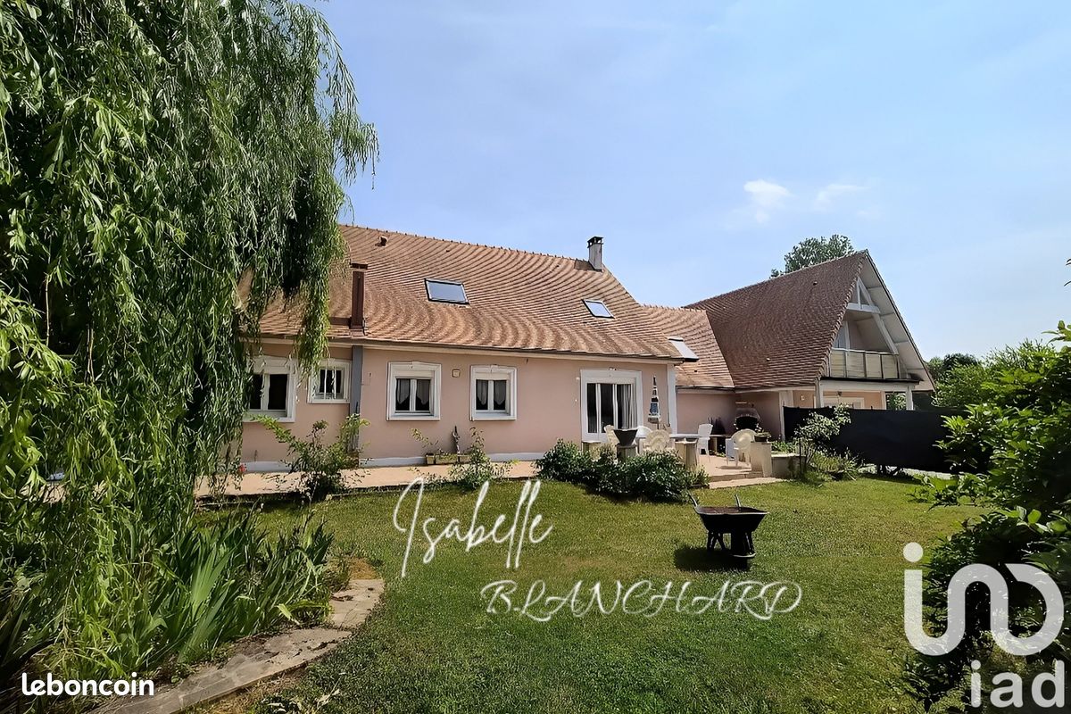Maison 10 pièces 217 m² · à Saint-Pathus · 217 m² · 573 000 €