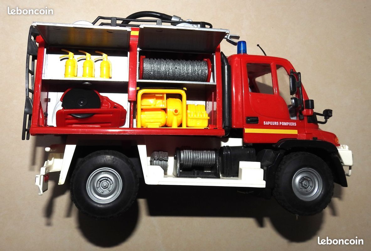 Camion pompier (sonore et lumineux) (image 1)