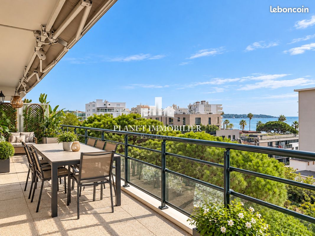 Appartement 3 pièces 65 m² · à Antibes · 65 m² · 370 000 €