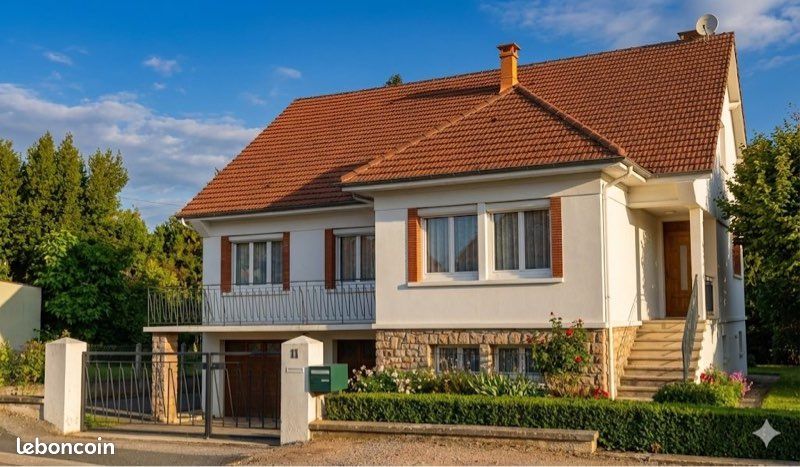 Maison 6 pièces 195 m² · à Néris-les-Bains · 195 m² · 210 000 €