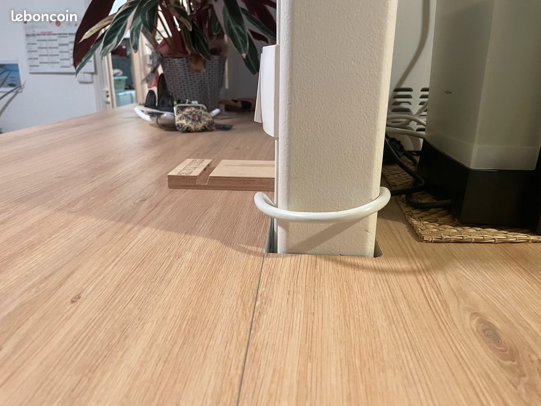Structure de bar avec rangements sans trou dans le mur (image 6)