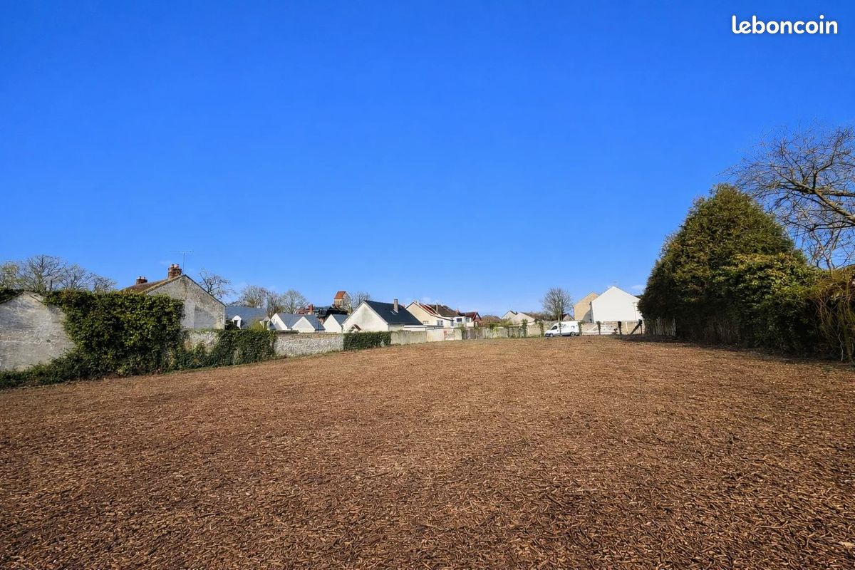 Terrain 978 m² · à Meaux · 978 m² · 145 000 €