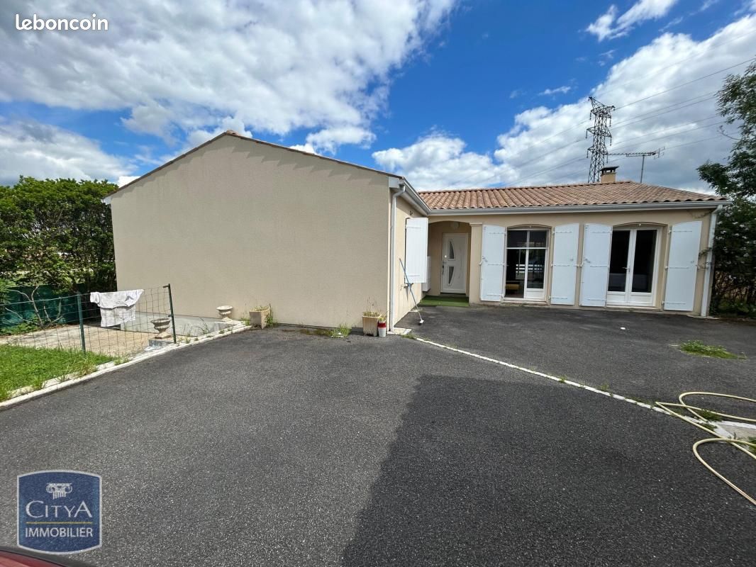 Maison 7 pièces 180 m² · à Saintes · 180 m² · 399 000 €