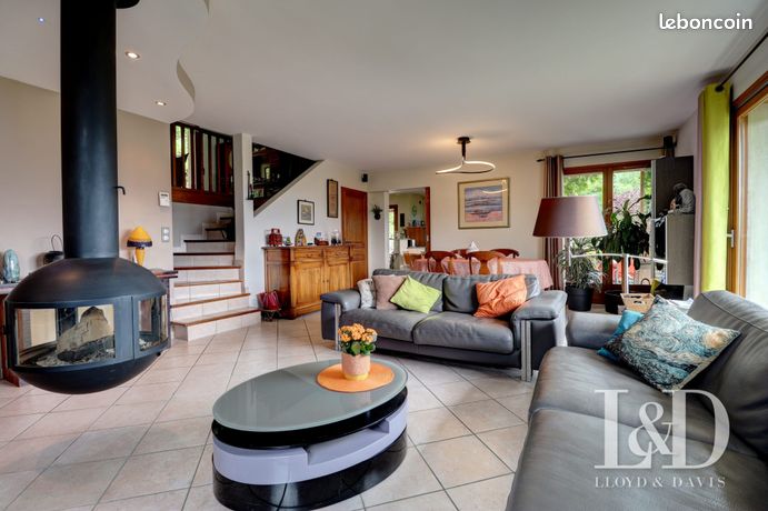 Maison 8 pièces 190 m²