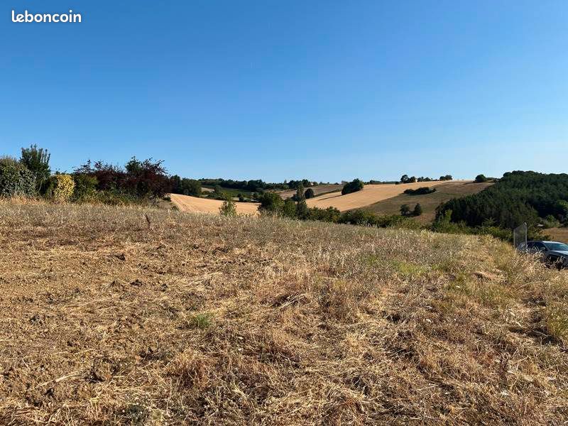 Terrain 702 m² · à Rabastens · 98 000 €