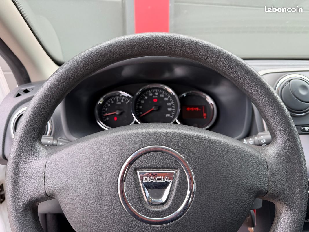 DACIA SANDERO 1.5 dCi 90 FAP Lauréate (image 30)