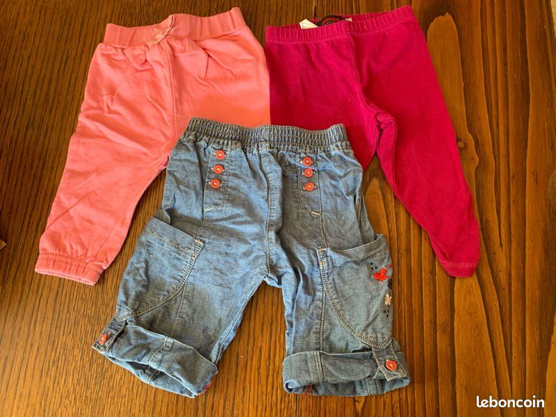 Lot 3 pantalons légers 6 mois (image 1)