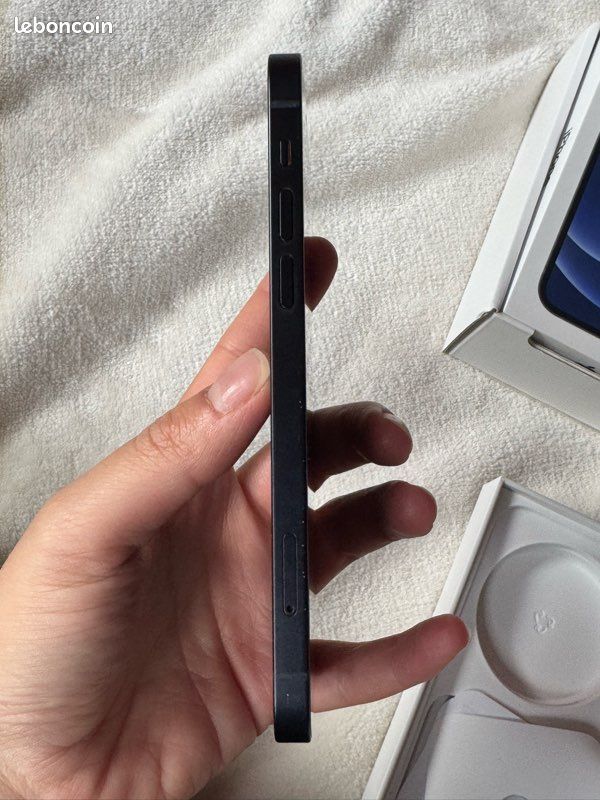 Iphone 12 noir 128 gb (image 12)