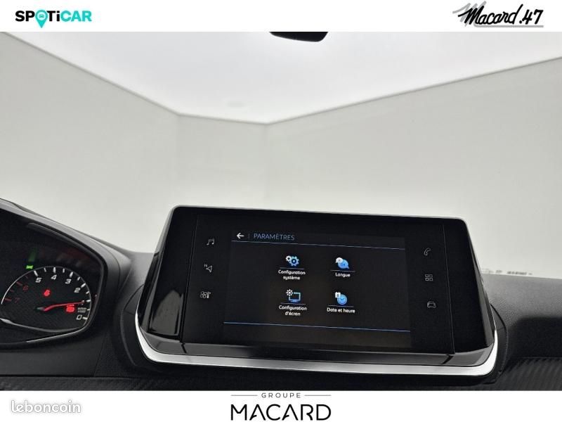 Peugeot 2008 1.2 PureTech 100ch S&S Active (image 32)