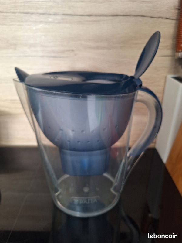 Brita + 8 recharges neuves (image 2)