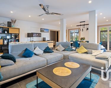 Maison 795 000 € - 306 m²